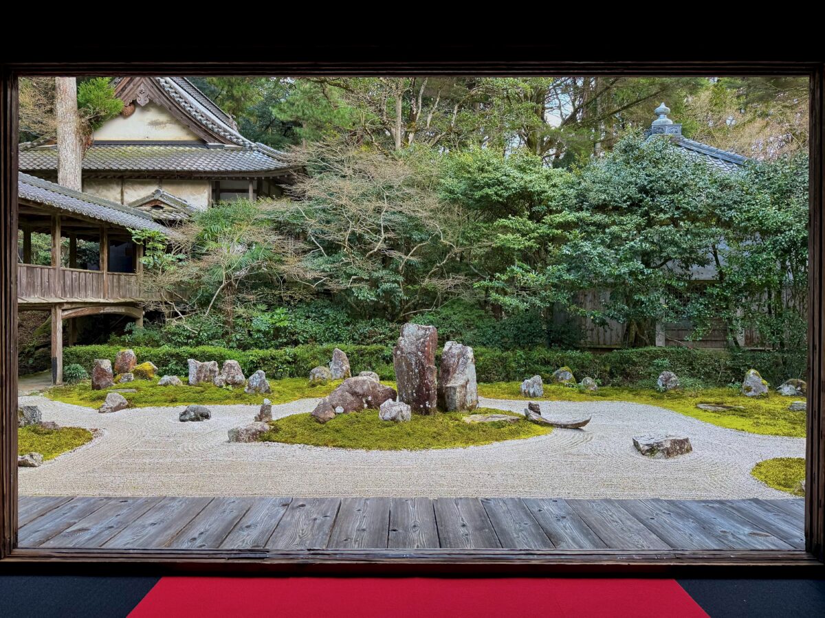 龍潭寺庭園（庭の寺） ― 彦根藩主・井伊家ゆかり…滋賀県彦根市の庭園