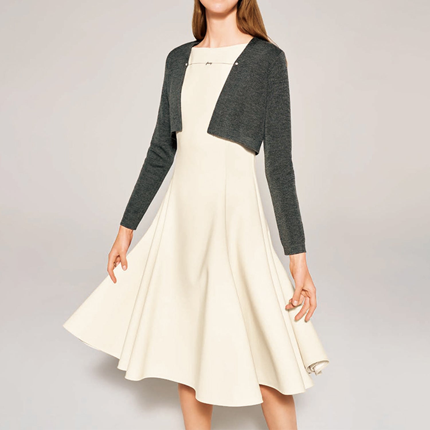 44122 Initial Cardigan – FOXEY 公式オンラインブティック