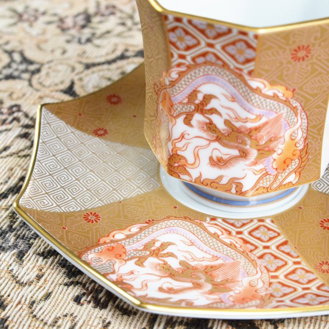 金彩地紋詰）コーヒーカップ＆ソーサー|有田焼の老舗-香蘭社オンライン