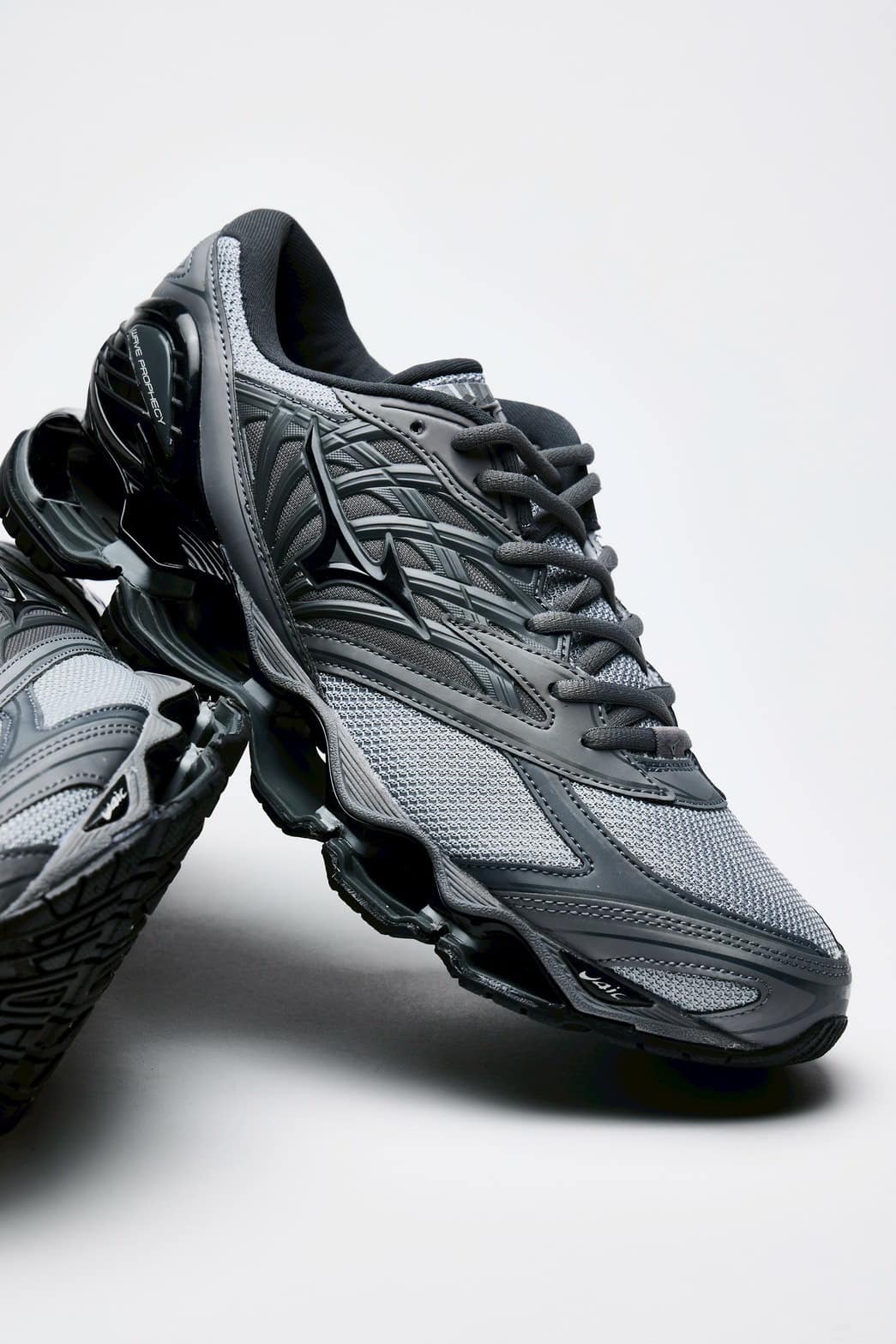 MIZUNO/ミズノ WAVE PROPHECY LS センセティックレザー(26.5cm GREY