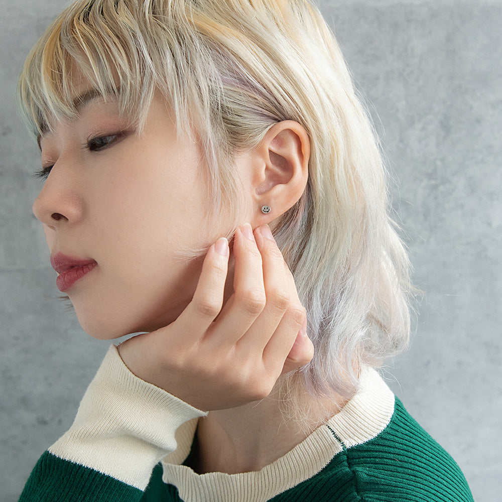 ボディピアス スマイル ストレートバーベル ネジ式 サージカル