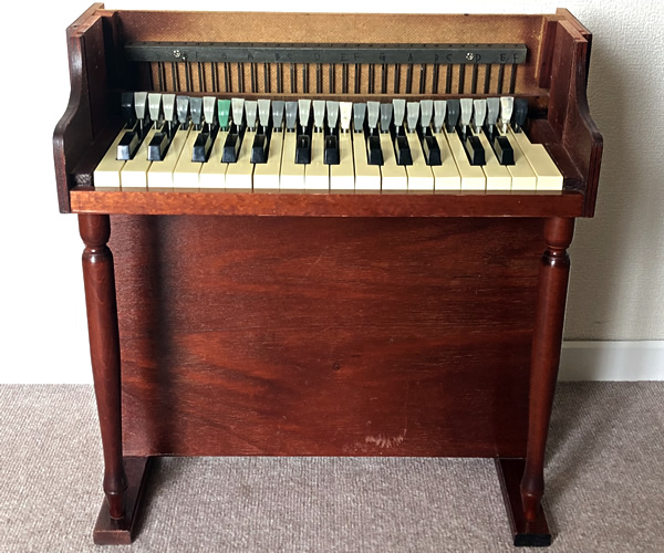 organ69 : [tp035]Schoenhut 30 keys Toy Piano