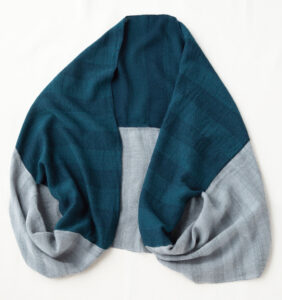 ウール混 羽織れるストール ブルーグレー | 【公式】工房織座