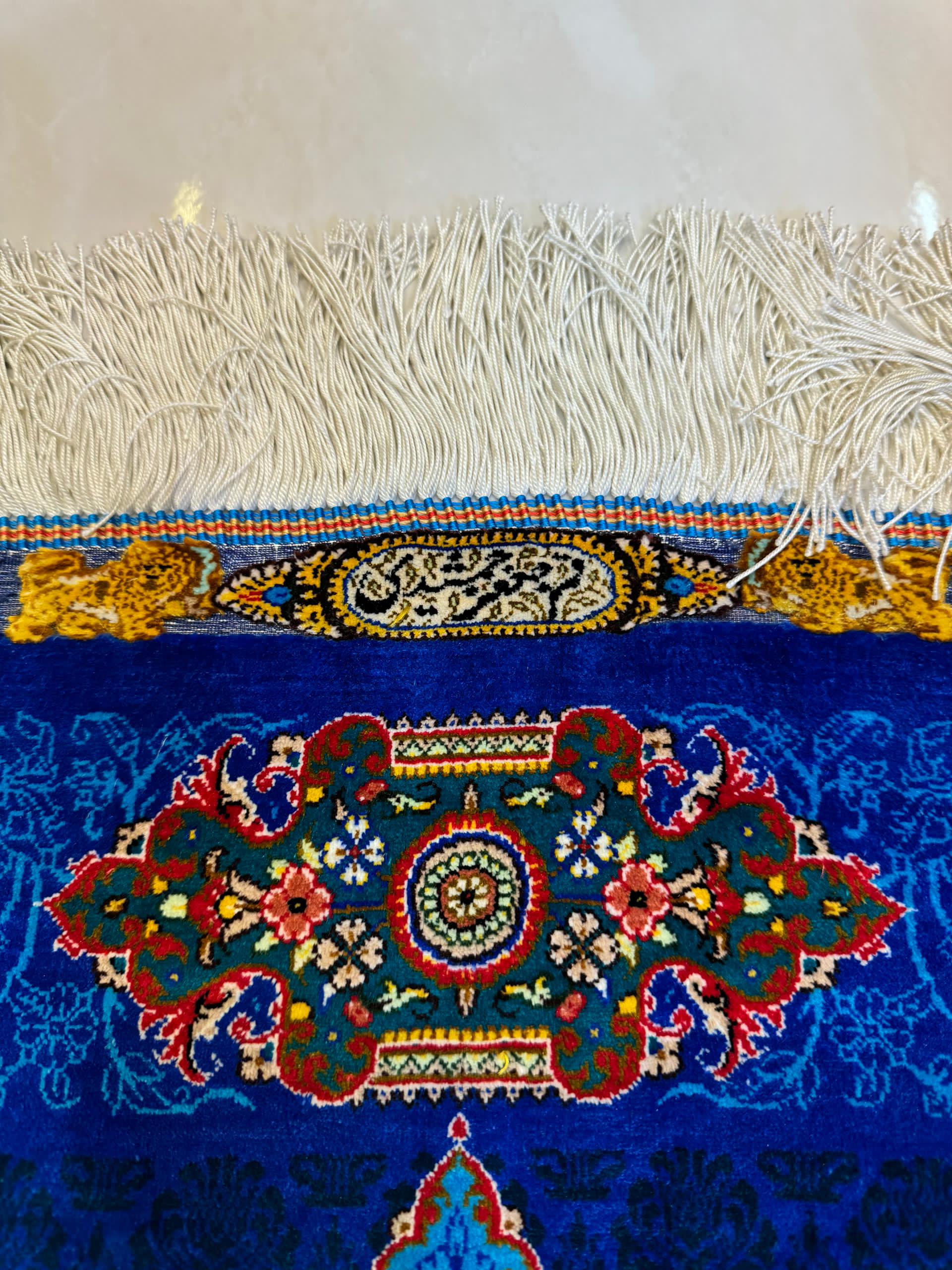 Y3257 高級ペルシャ絨毯 クム産 シラジ工房 シルク 手織り 工房サイン