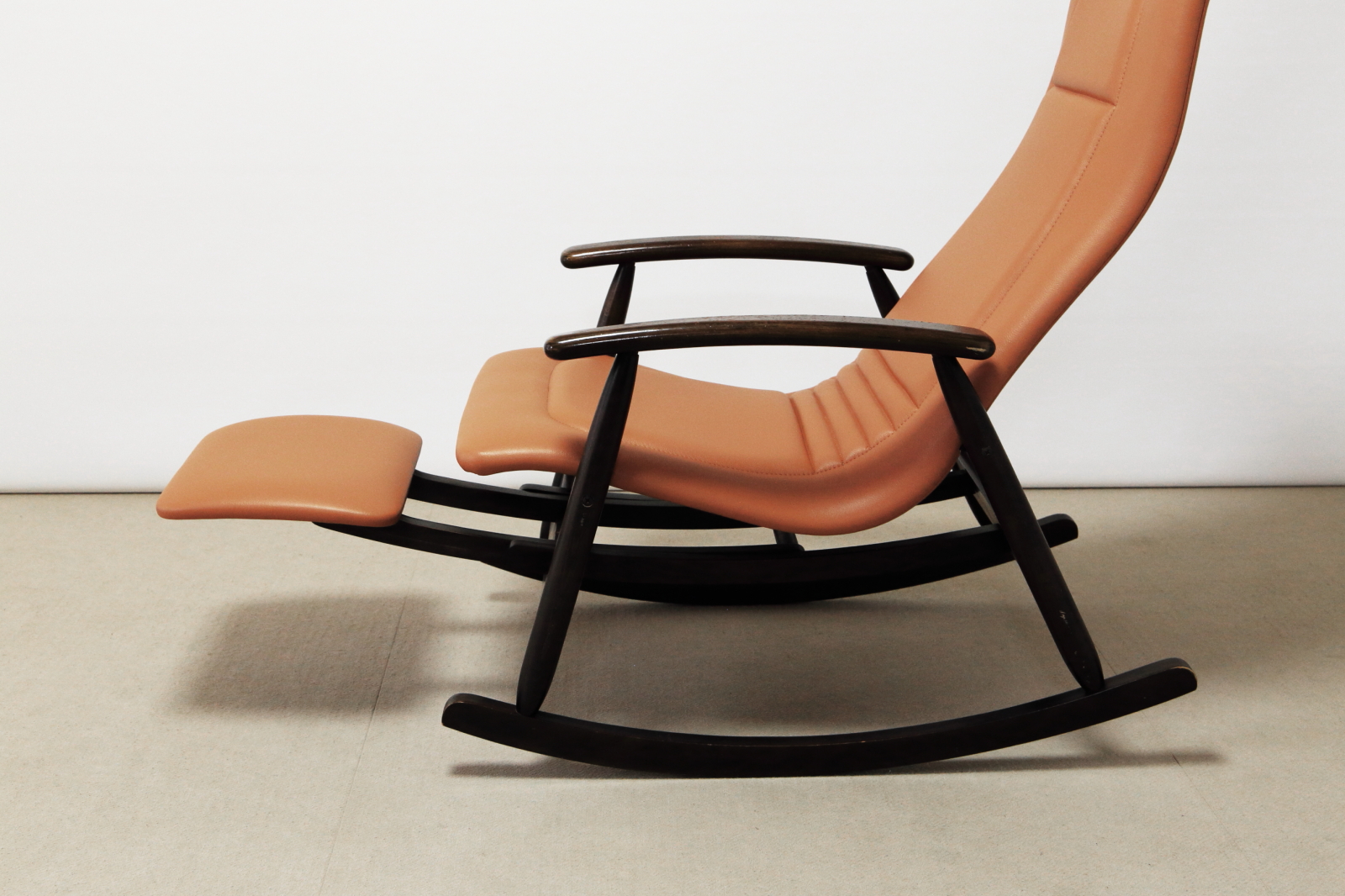 松田家具製ロッキングチェア 明石市 - OTUS | 兵庫県神戸市西区 ソファ