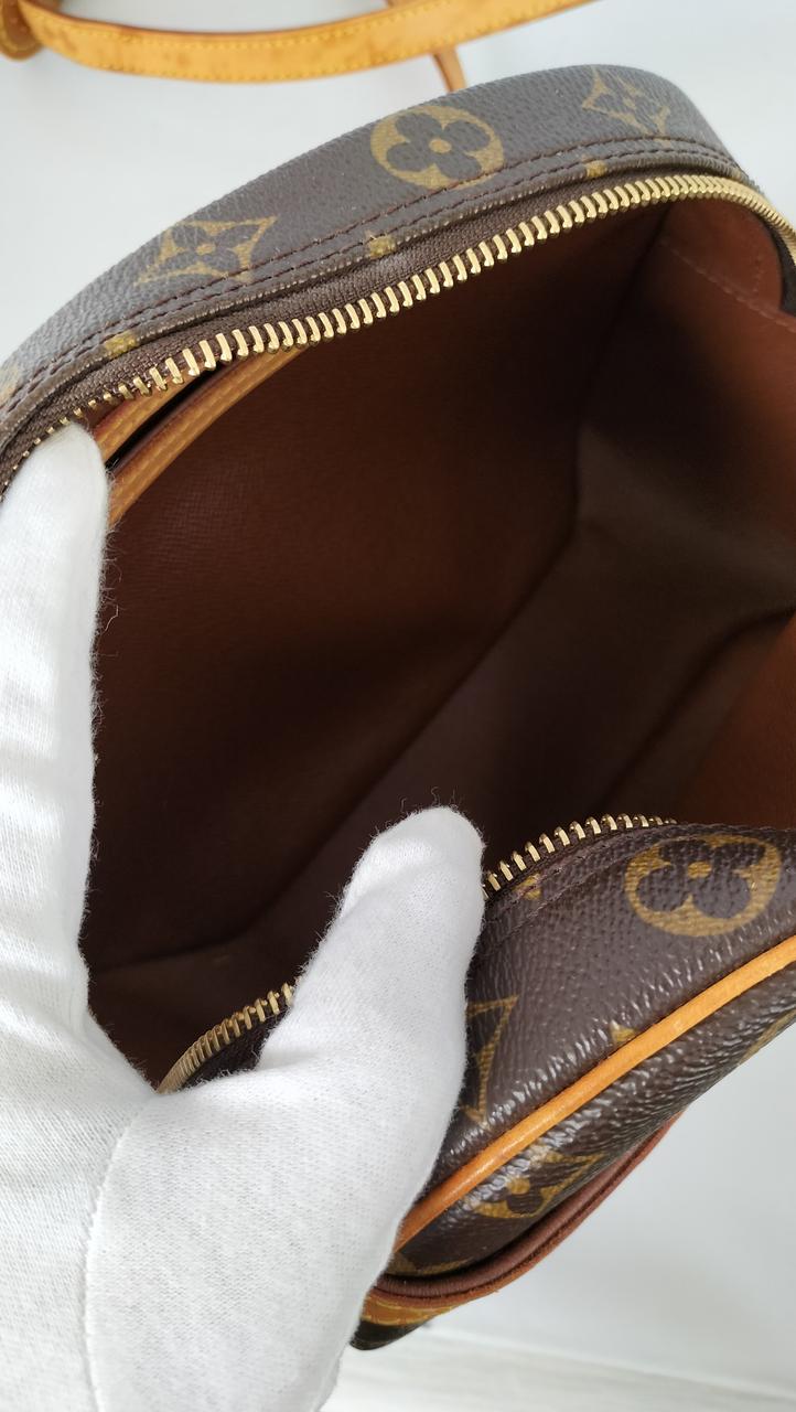 LOUIS VUITTON|ルイヴィトン ブロワ モノグラム ショルダーバッグ