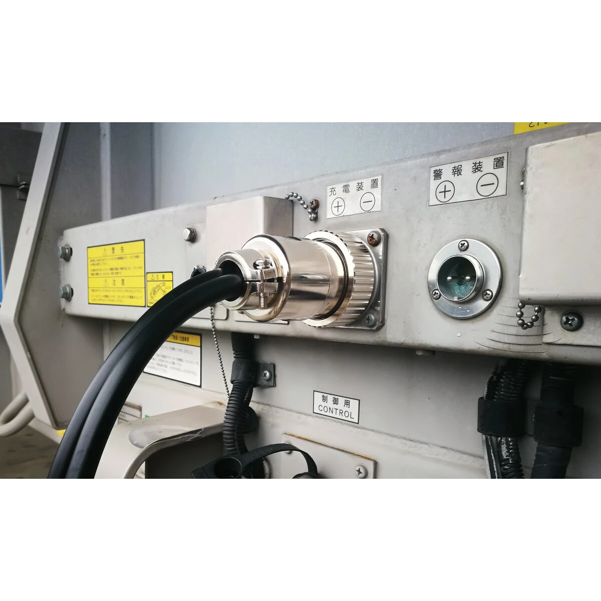 公式】パーマンショップ-ウイングトレーラー扉開閉用Pプラグケーブル