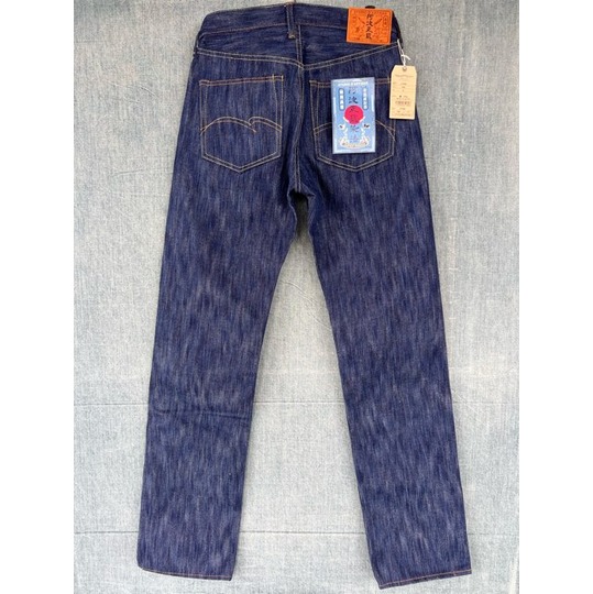 ステュディオ・ダルチザンの定番中の定番と言いたい徳島正藍染めの