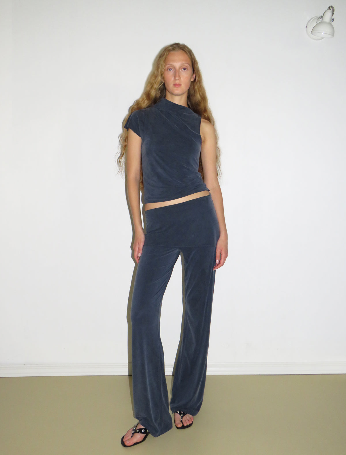 ALEXIA- Navy stitched cupro pants and mini-skirt piece – paloma wool