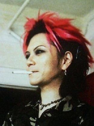 hideとお揃い♪ ネクロマンスのスカルピアス☺️ #ネクロマンス #hide