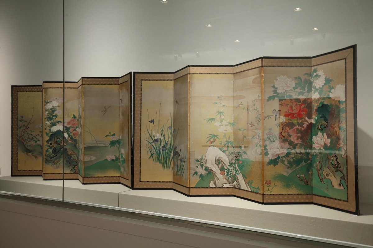 近代の日本画」コーナーの橋本雅邦《花鳥図》。これは鳥好きには