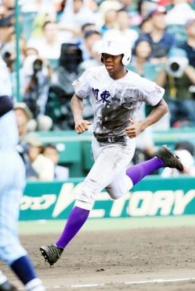 釜石高校見て思った。 やっぱ野球のユニフォームは 紫がいいな！ #高校
