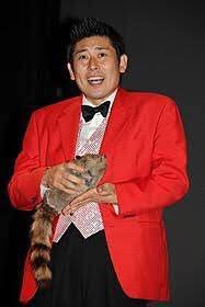 何故そんなに上手いか聞いてみた。 昔、マギー審司の「ラッキー君人形