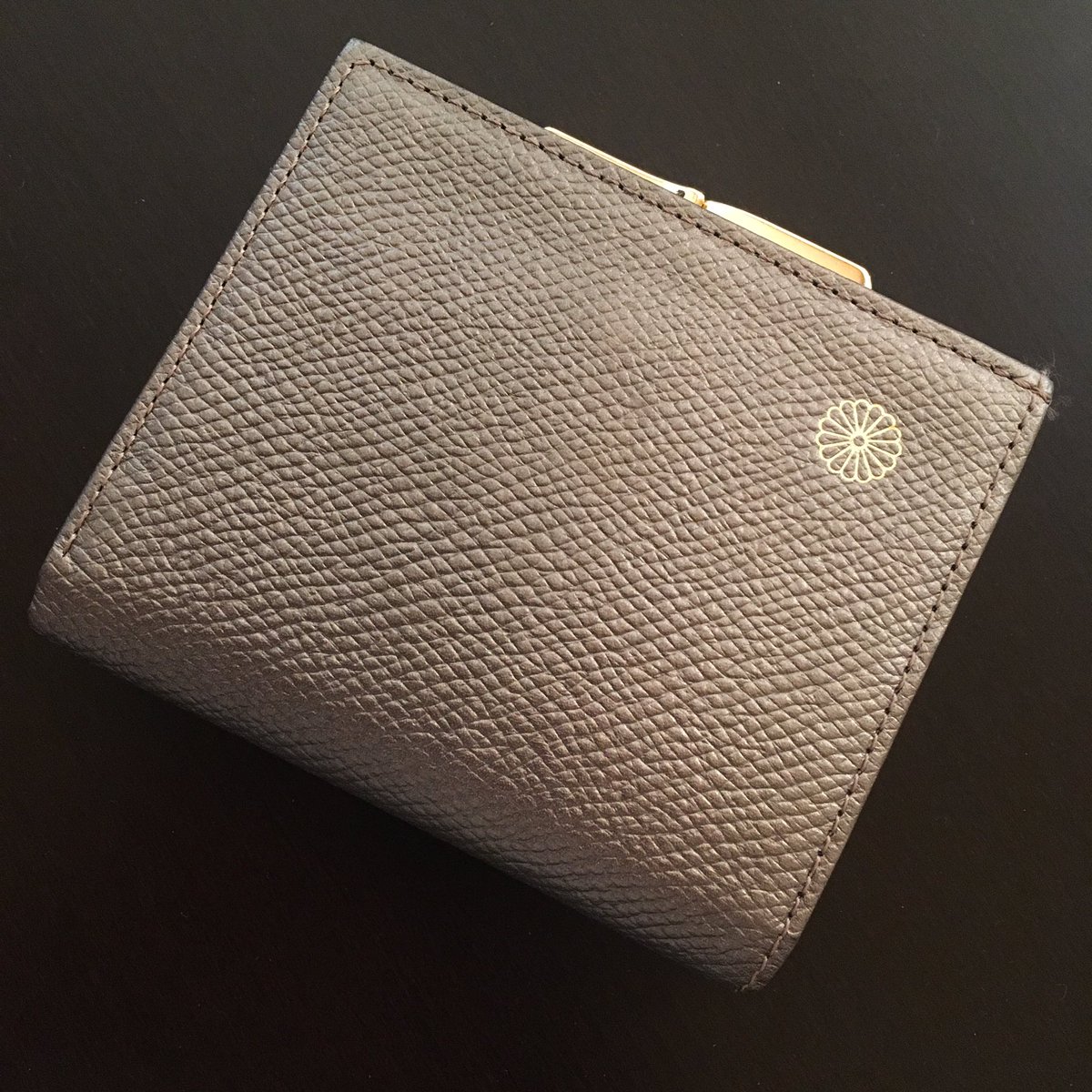 そういえば 皇居限定のがま口財布ゲットしたよ 他ブランドのミニ財布は