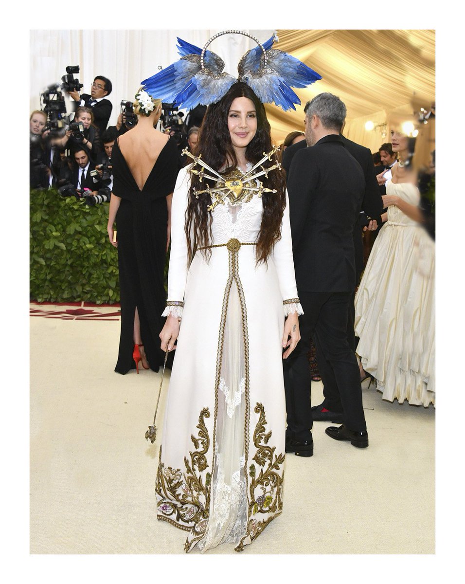 LanaDelRey in a custom #Gucci silk cady and lace gown inspired by