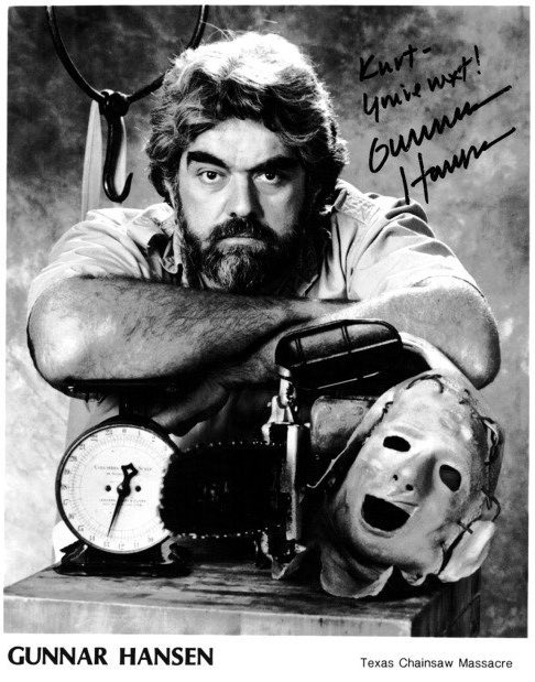 悪魔のいけにえ」の殺人鬼レザーフェイスと言えば、初代を演じた