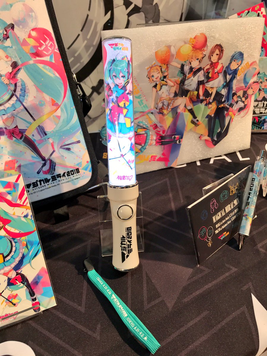 公式物販おすすめグッズ情報！ライブの必須アイテム「ペンライト」は6