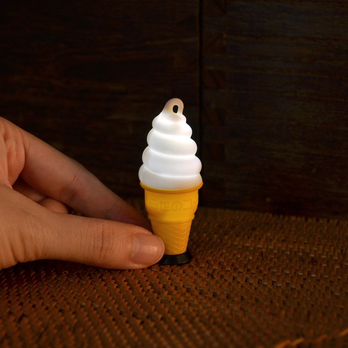 日世　アイスクリーム型スタンドライト NISSEI