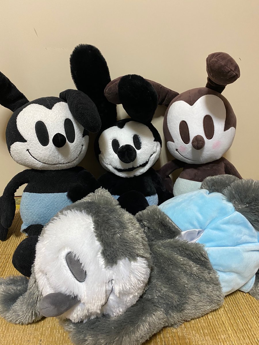 教えてあなたのオズグッズ #オズワルド #oswaldtheluckyrabbit まずは