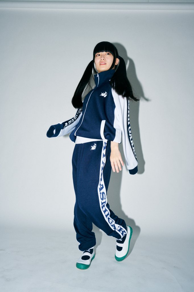 NEW ジャージ🌪🥊💥💥 本日より発売、超超超超いい感じ