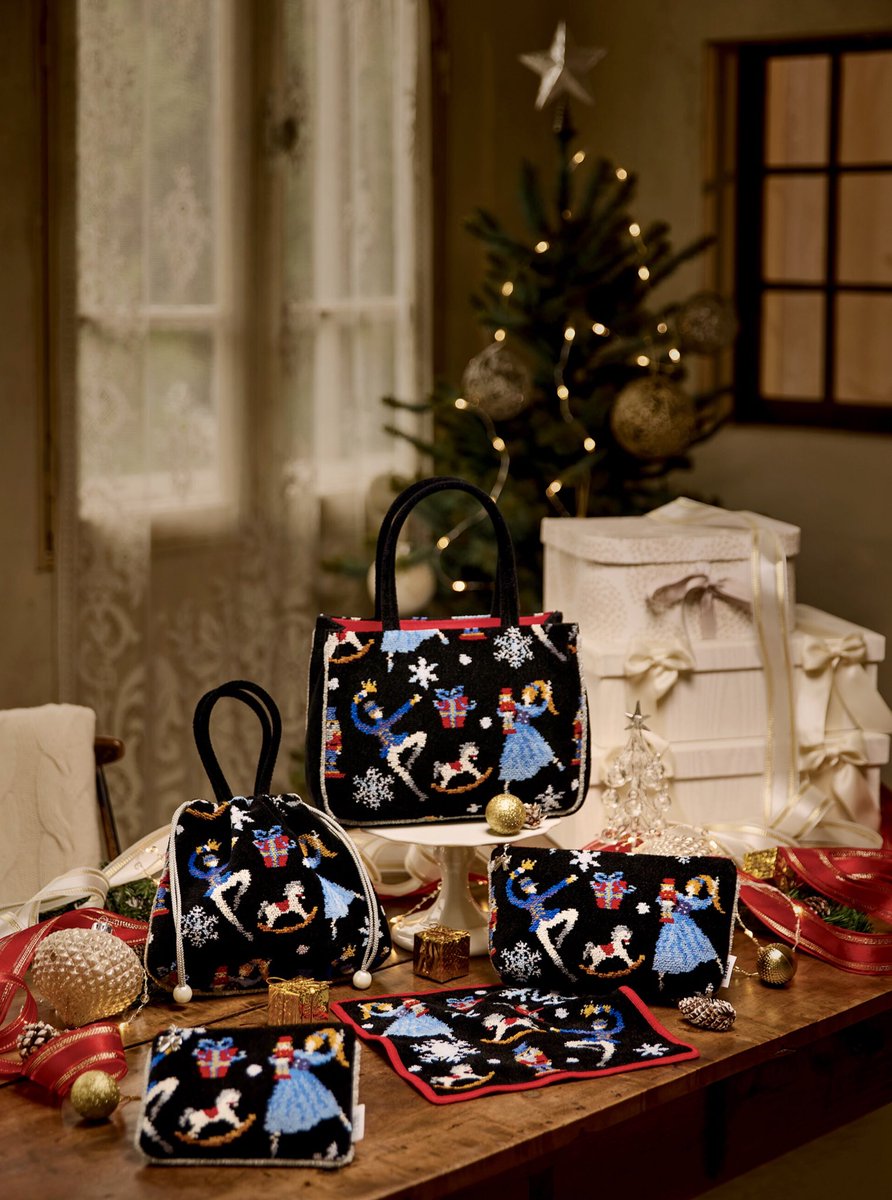 FEjKrWhaIAERhot.jpg?format=jpg