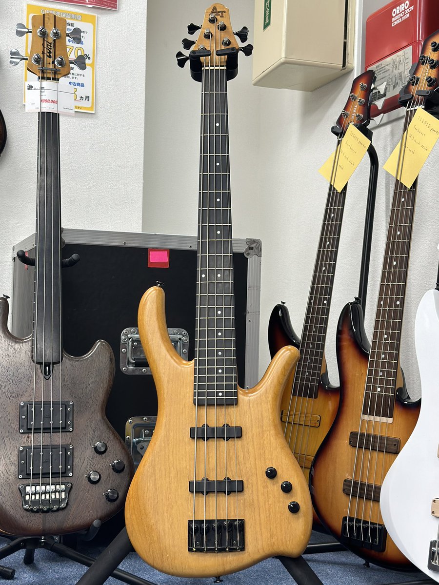 ベース調整】 Art tech製のフレットレス5弦ベースを調整いたしました