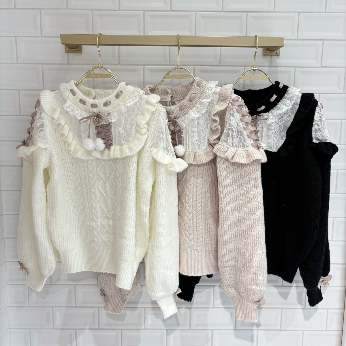 𝐋𝐈𝐙𝐋𝐈𝐒𝐀名古屋𝐏𝐀𝐑𝐂𝐎店 ❤︎ スピンドルポンポンニット