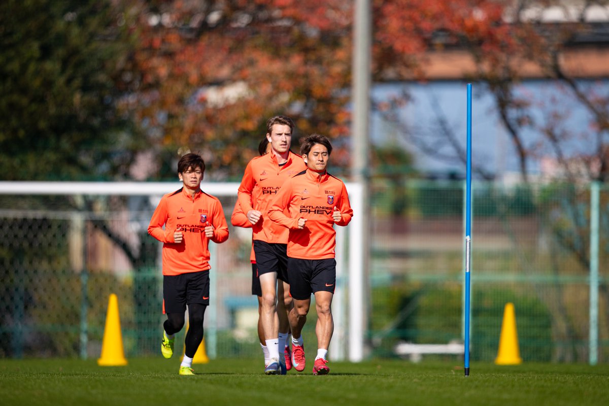 浦和レッズトレーニングジャージ