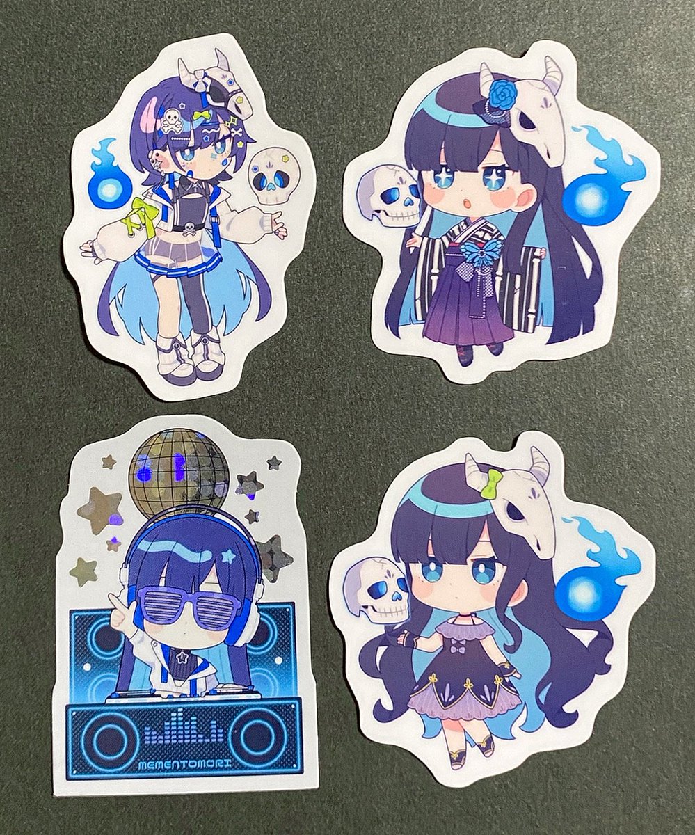 ｺﾐｹ缶ﾊﾞｯｼﾞとｽﾃｯｶｰ😎