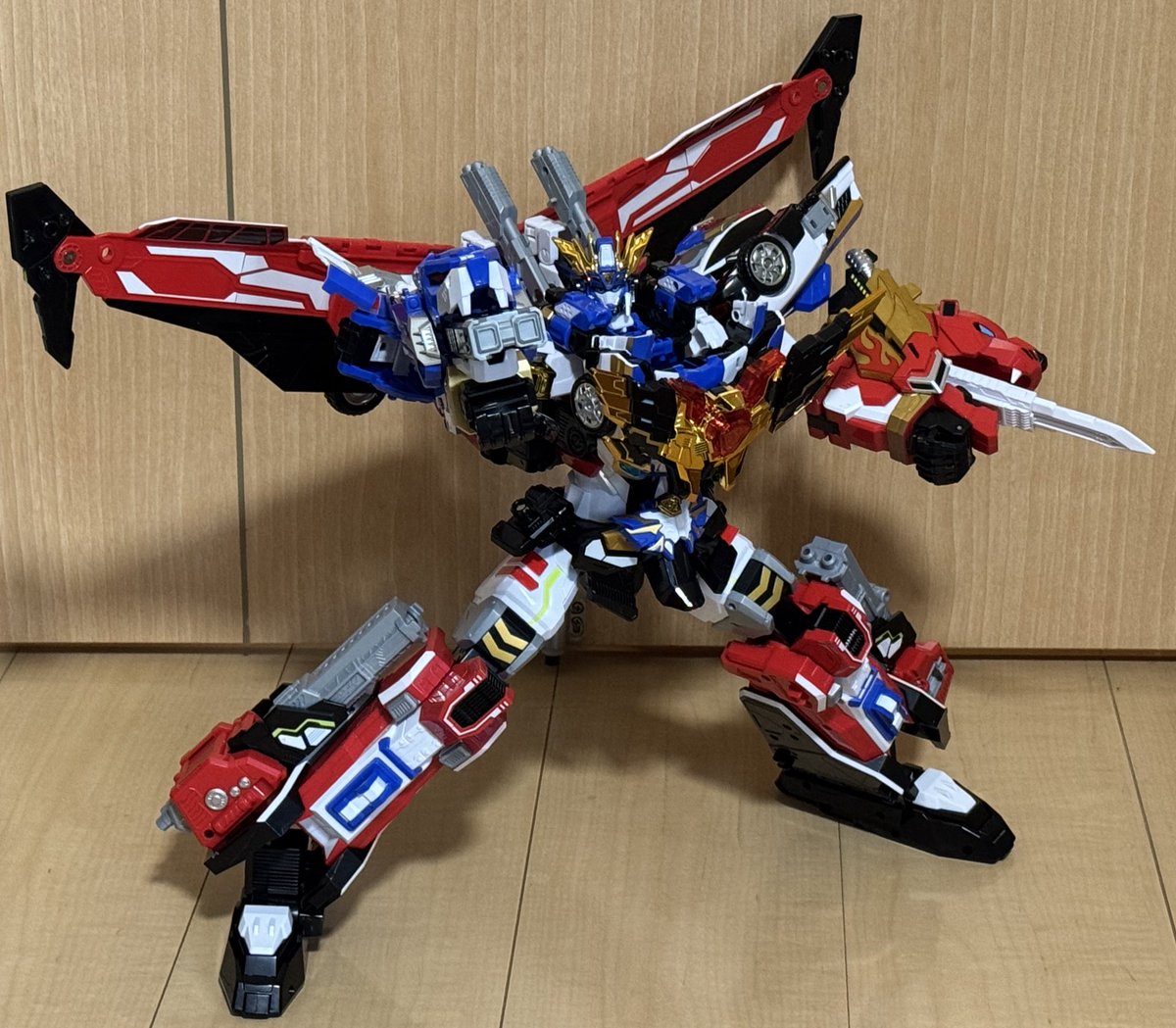 メタルカードボットWよりグランブルーレオン！！ ブルーコップWと