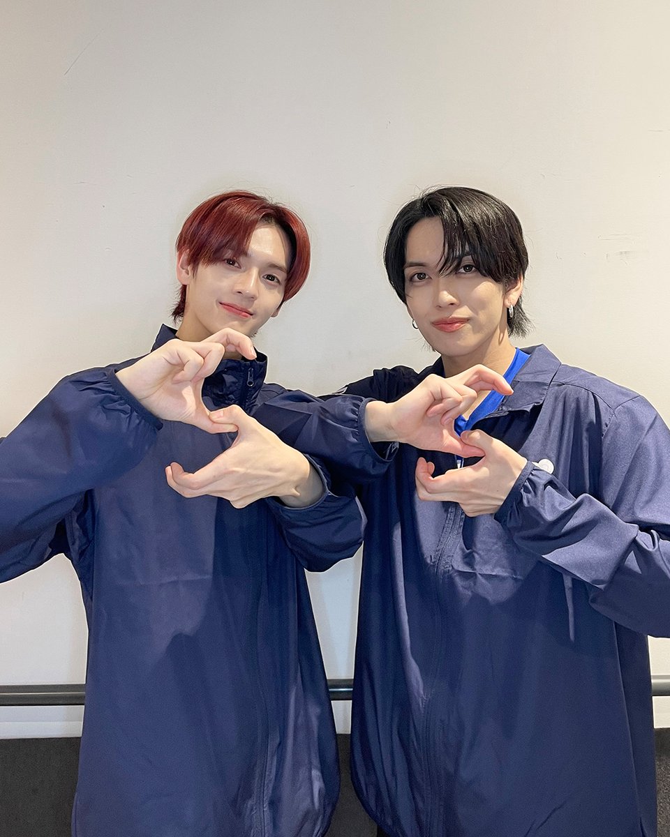 ソンユン ] MAZZELのEIKIさん(@mazzel_official)とのビーチフラッグス