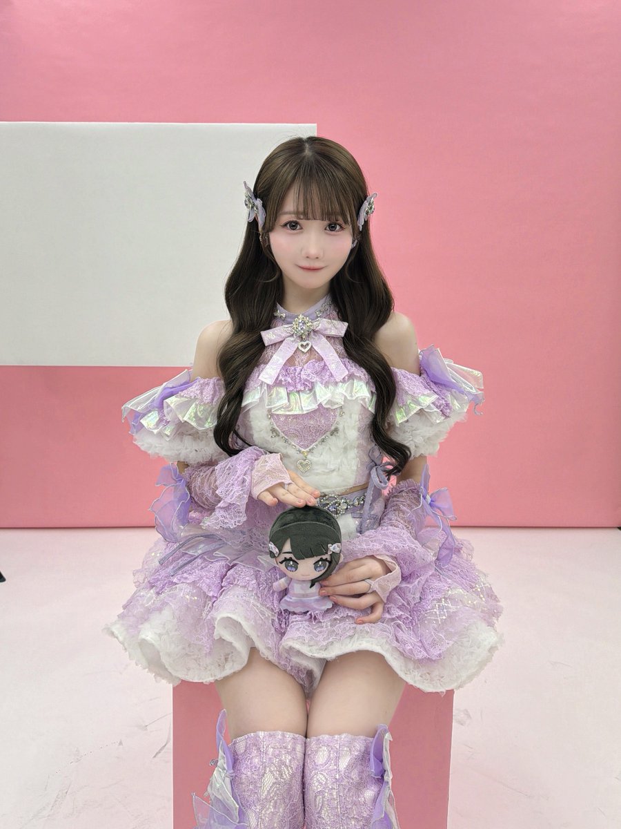 G90aAa0a0AAT-Uh.jpg?format=jpg