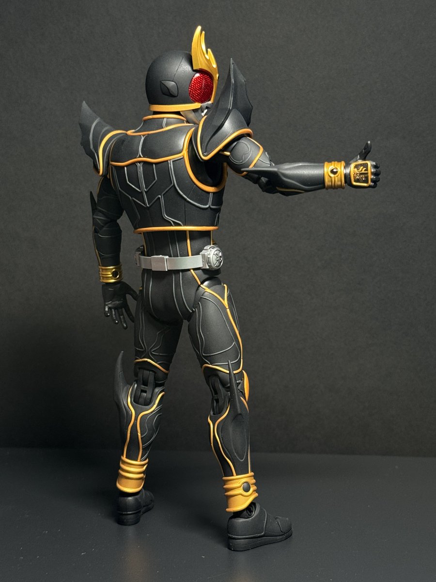 BLOKEES クウガ アルティメットフォーム 完成〜 血管塗りと艶消しした