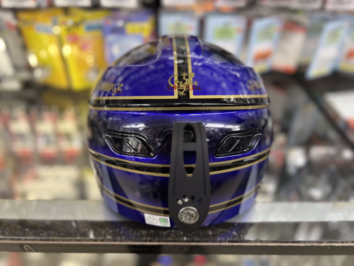 人気のヤールーヘルメット、 当店オリジナルカラー（ビンテージ紫）を