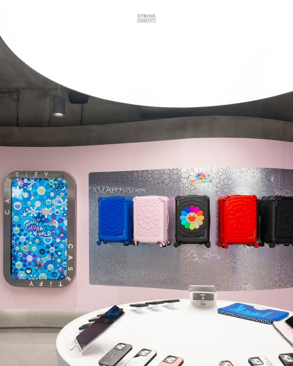 村上隆の世界観が広がる「MURAKAMI WORLD」がCASETiFY Dosanに登場