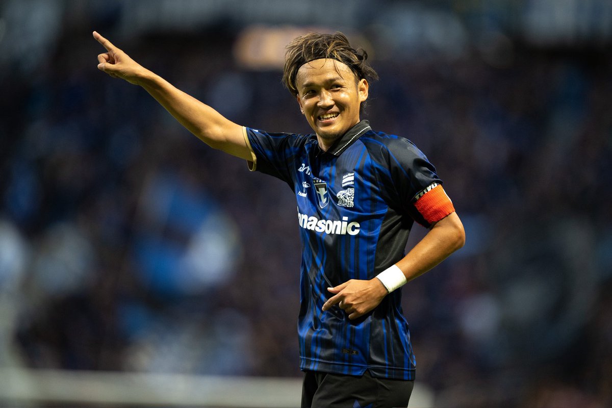 宇佐美貴史 選手が本日の試合で J1リーグ通算300試合出場を達成