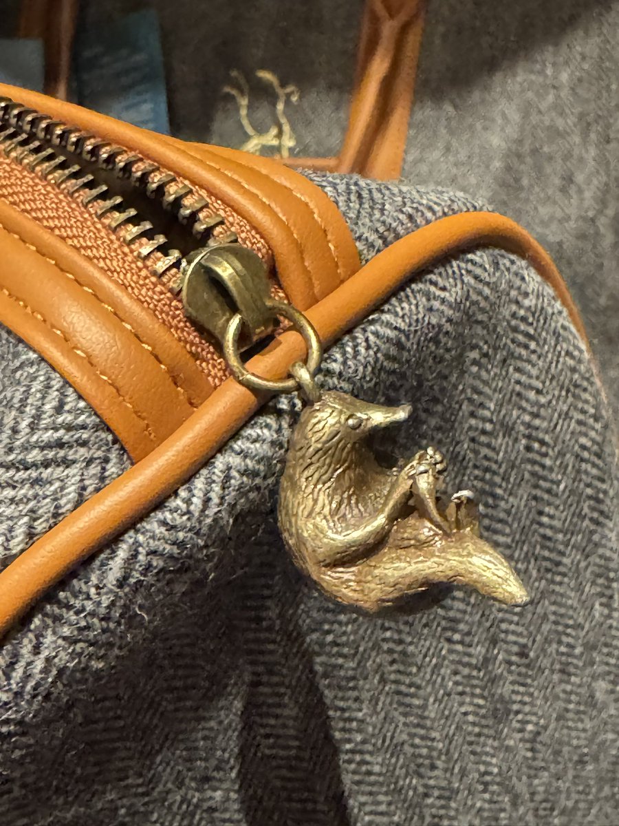 G1q2lGLaAAMpenV.jpg?format=jpg