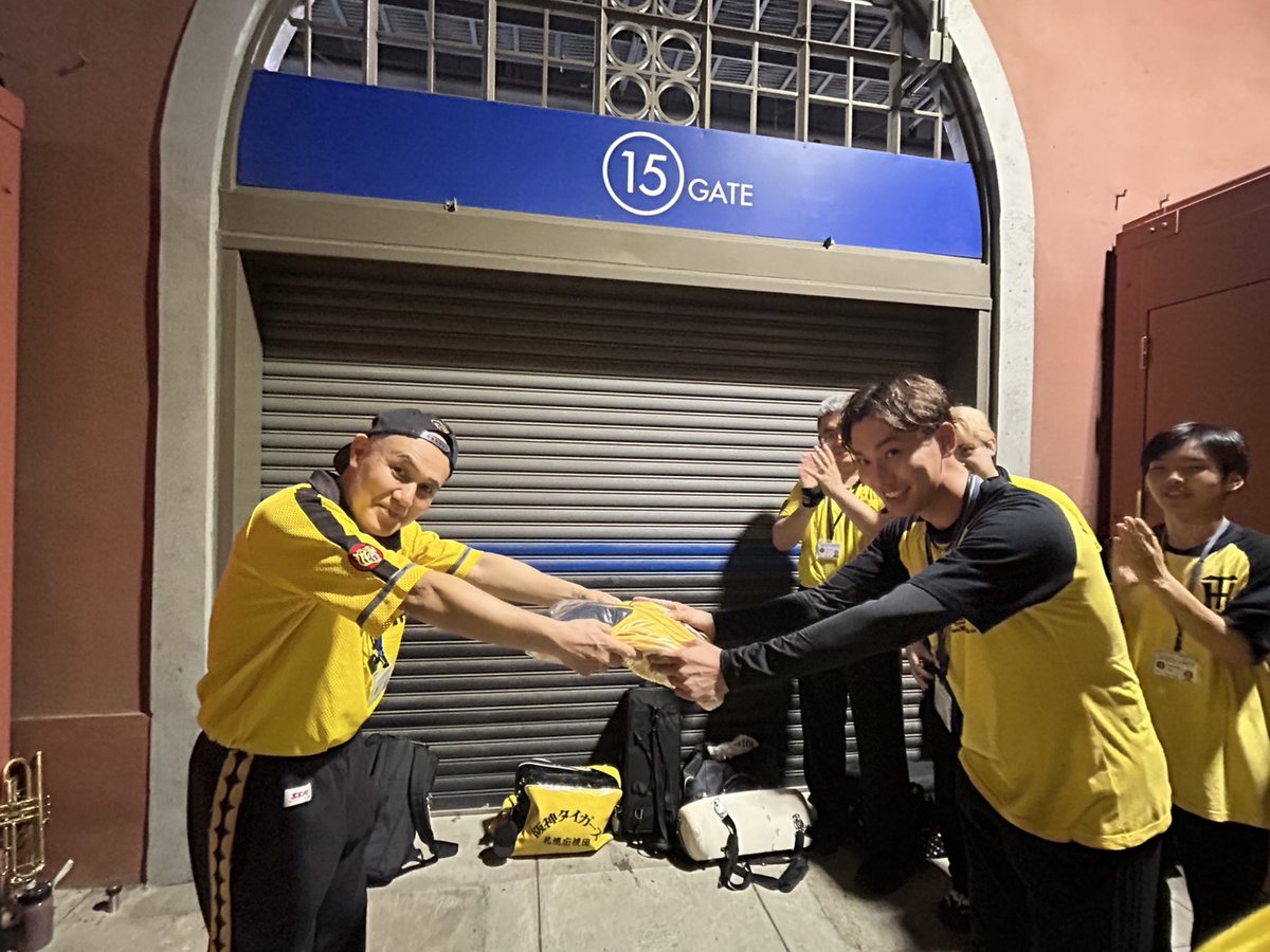 昨年入団した若手くんがオールスター明けからジャージを着用するという