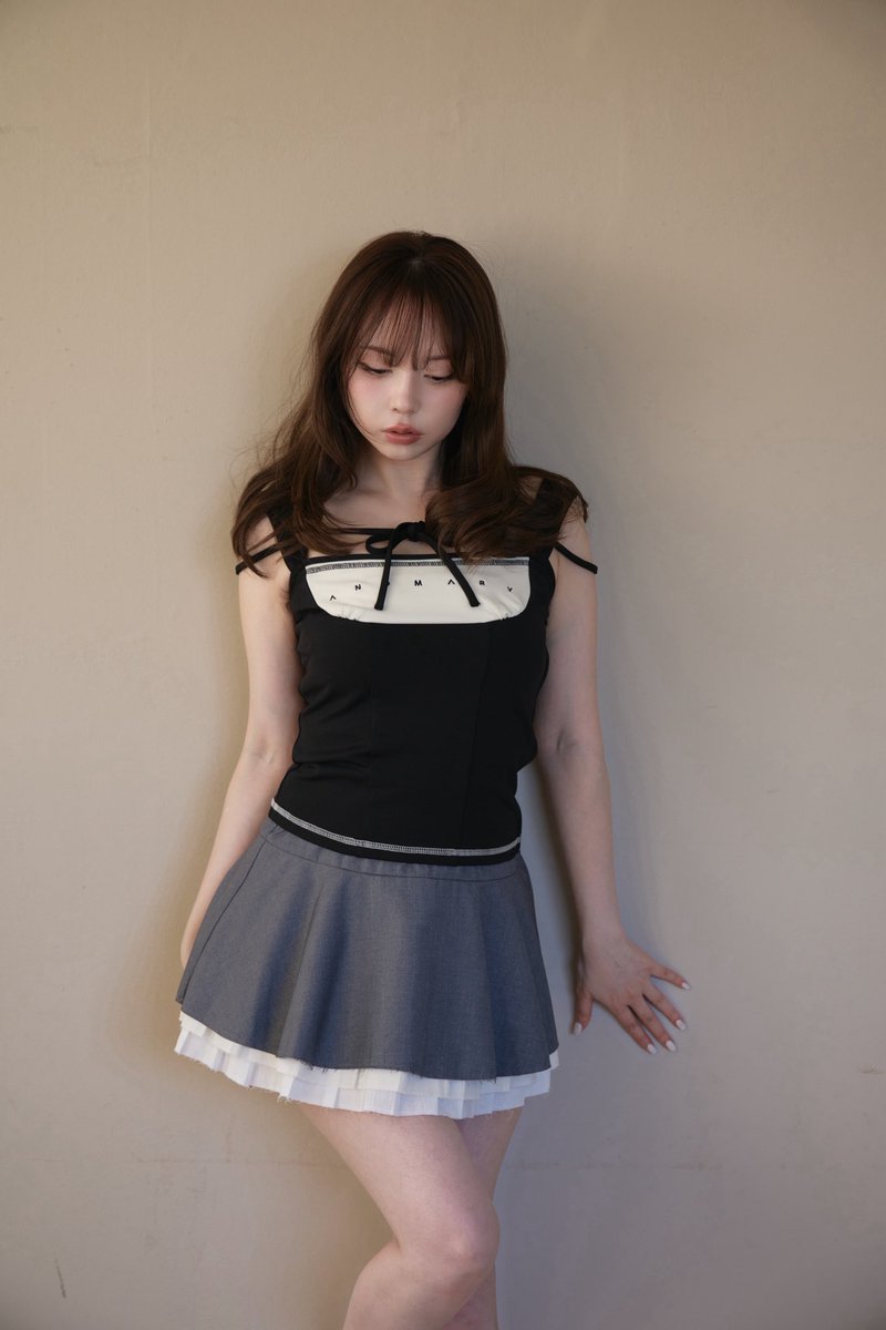 Luca stitch tops color beige/black ¥7700-tax in 丸みのある切り替え