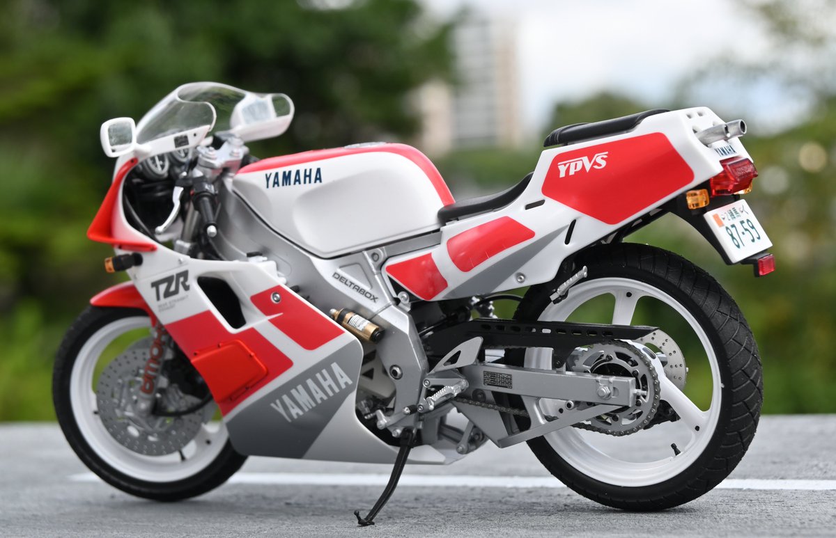 ハセガワ 1/12 YAMAHA TZR250(3MA)完成しました。20年近く前に乗ってい