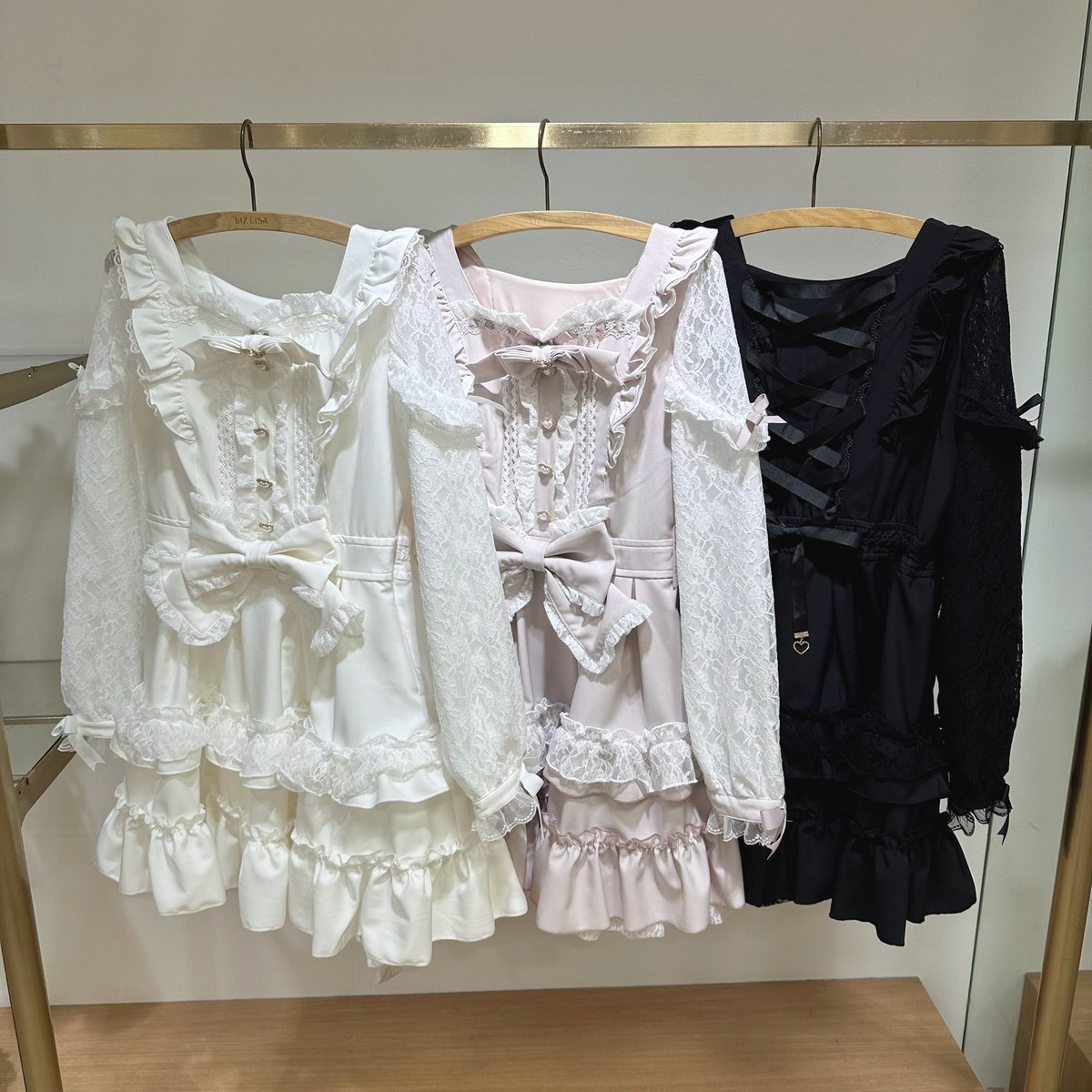 近鉄ℙ𝕒𝕤𝕤'𝕖店 ℕ𝕖𝕨 𝔸𝕣𝕣𝕚𝕧𝕒𝕝 ❤︎ティアラリボンティアード