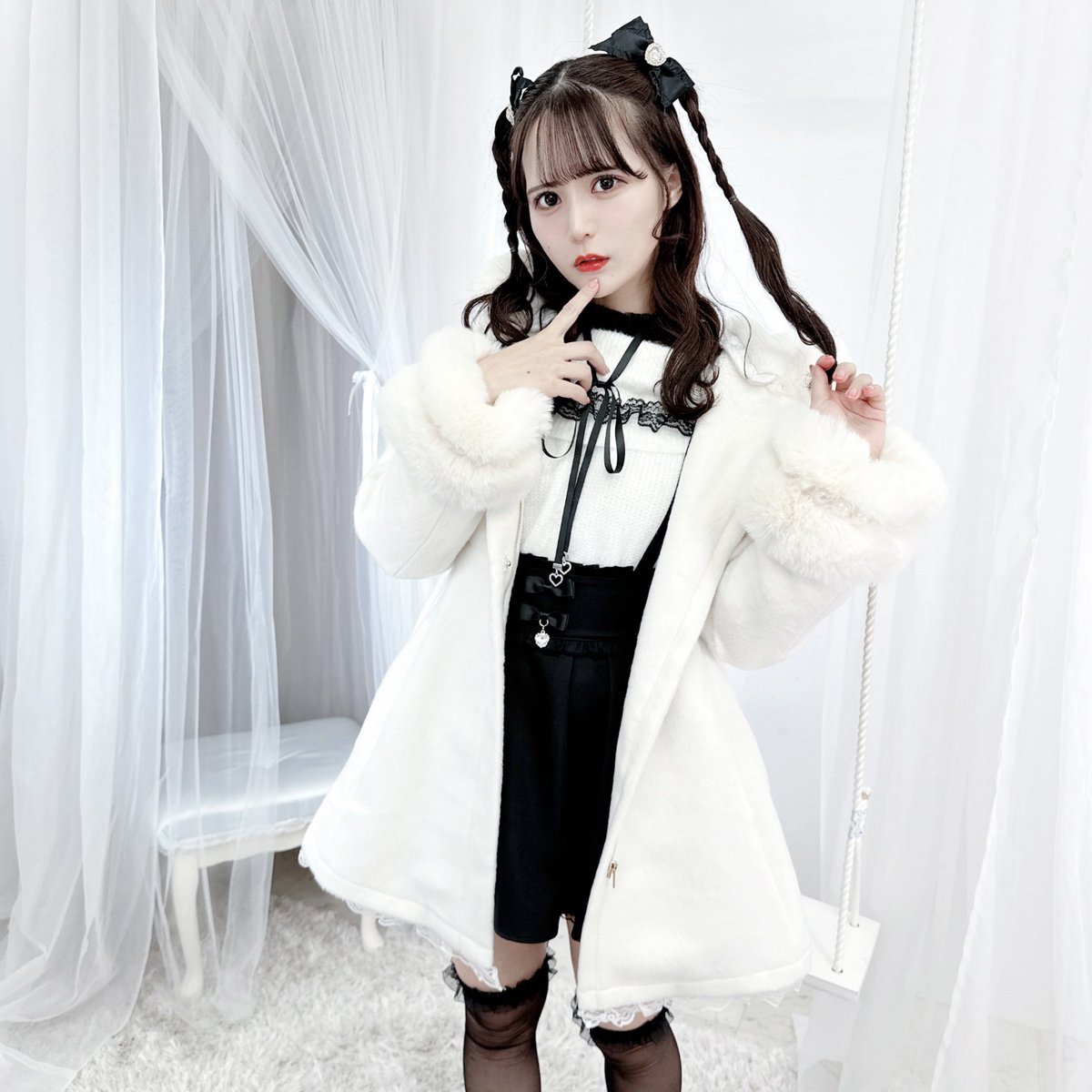 𝟚𝟘𝟚𝟜 ℍ𝕒𝕡𝕡𝕪𝕊𝔼𝕋 ♡┈┈┈┈┈┈┈┈┈┈♡ ✓ビジューリボン