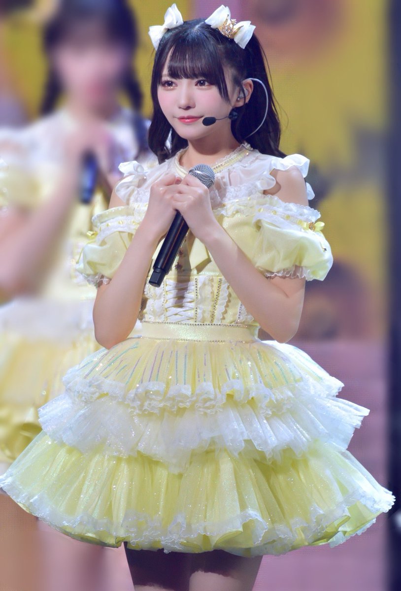 昨日YouTubeのサムネに突然出てきた女の子のビジュが良すぎて1日中調べ