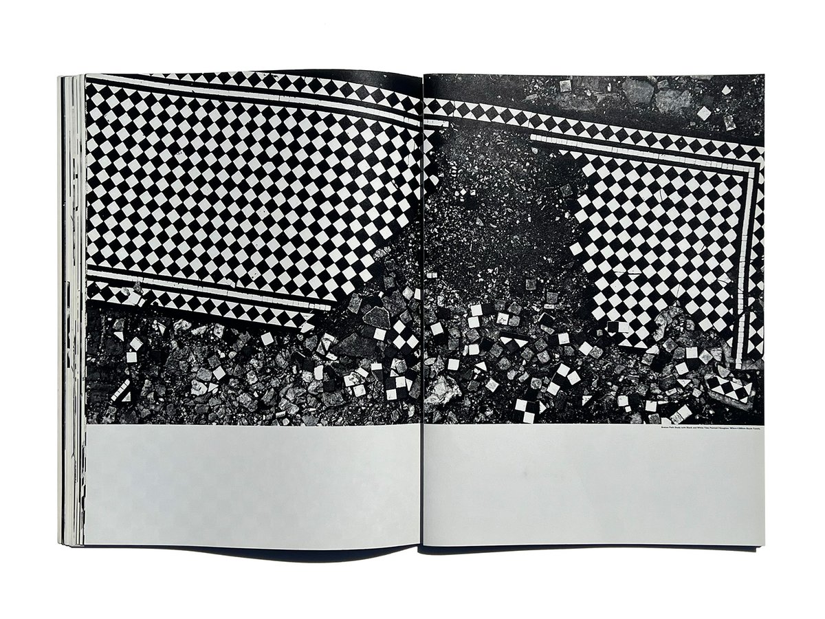 1988-91年にかけて井上嗣也氏のアートディレクションでCOMME des