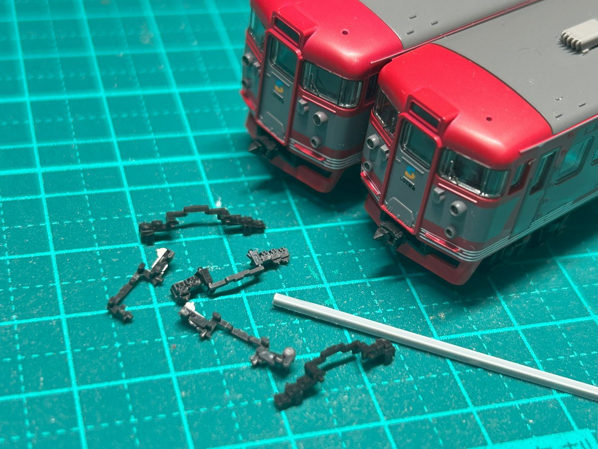 TOMIXしなの鉄道115系クモハ114セット、前面カプラーにジャンパ栓受取