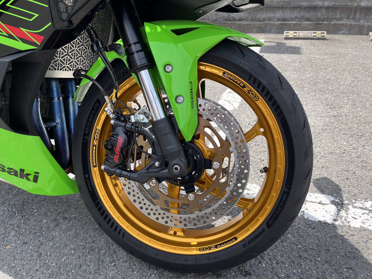 Kawasaki #ZX4R の #カスタム をさせて頂きました♪ #スイングアーム