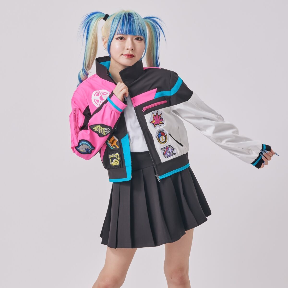 爆上戦隊ブンブンジャー」よりチャンピオンブンブンジャーのなりきり