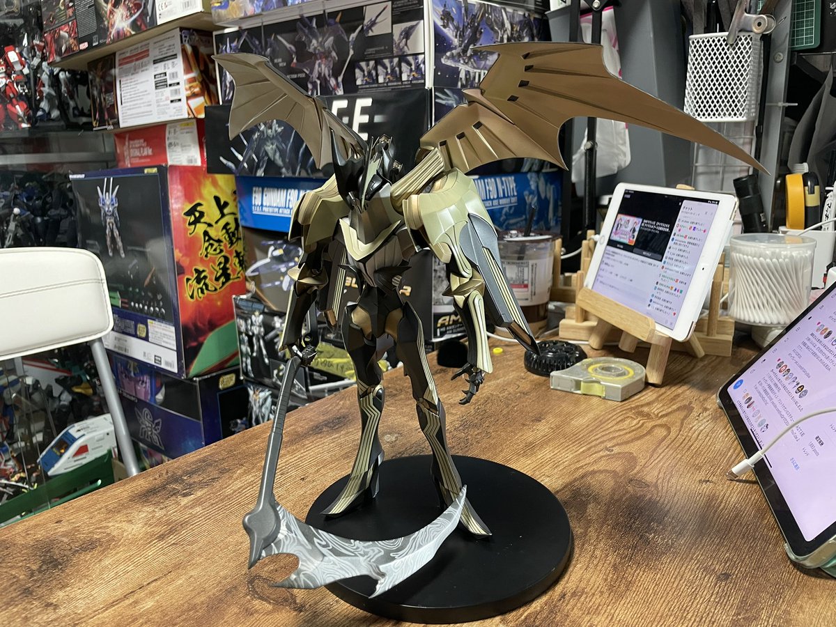 かつて、ぼくが演じたクォヴレーの愛機「ディス・アストラナガン」の