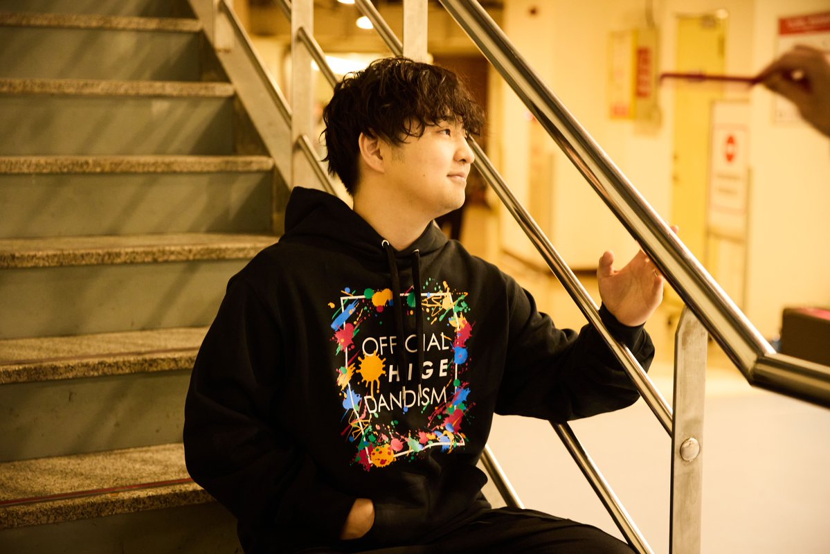 Official髭男dism初期パーカー　Lサイズ