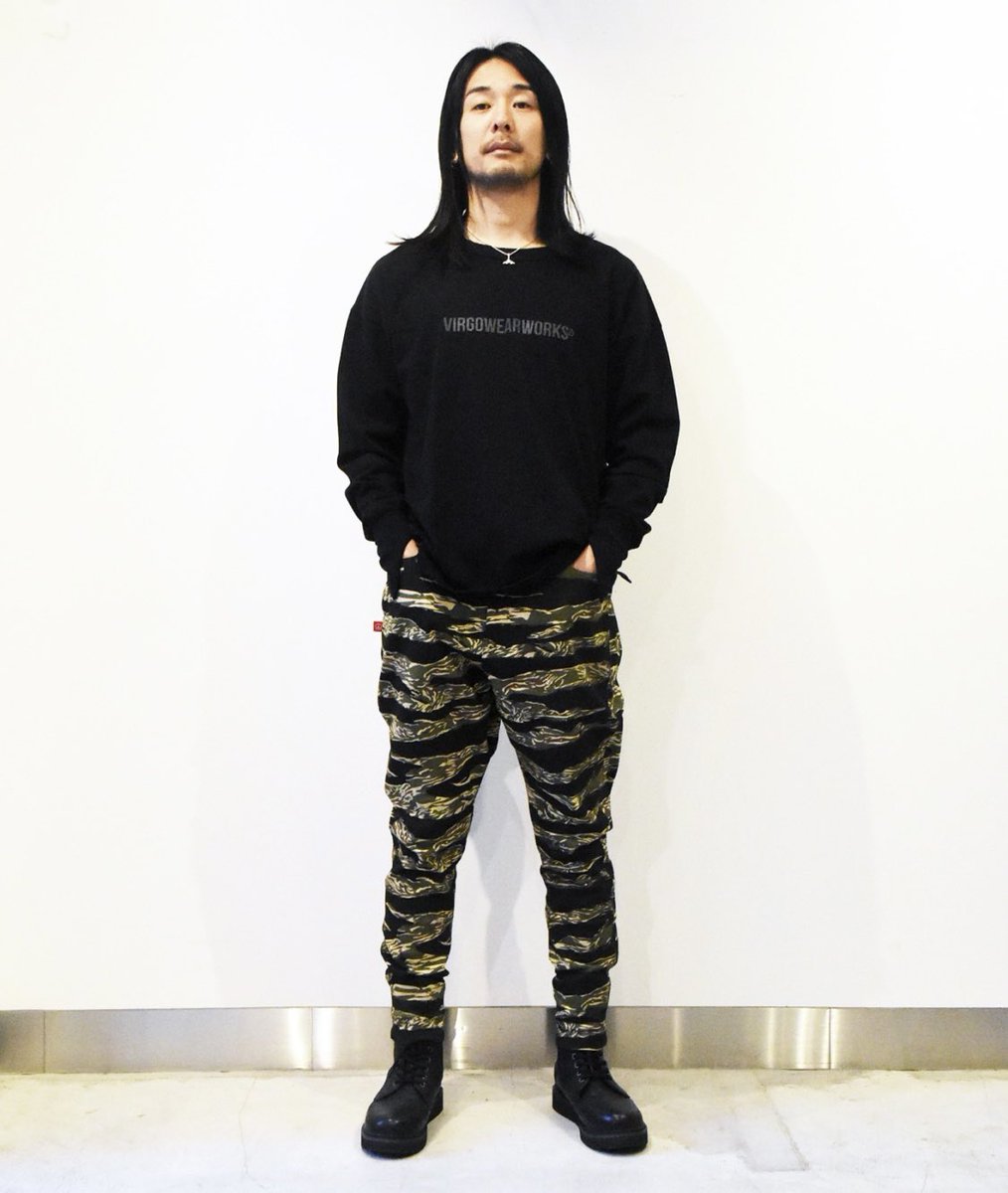 HEY-SMITH」のギター・ボーカル猪狩秀平氏とのコラボレーションパンツ